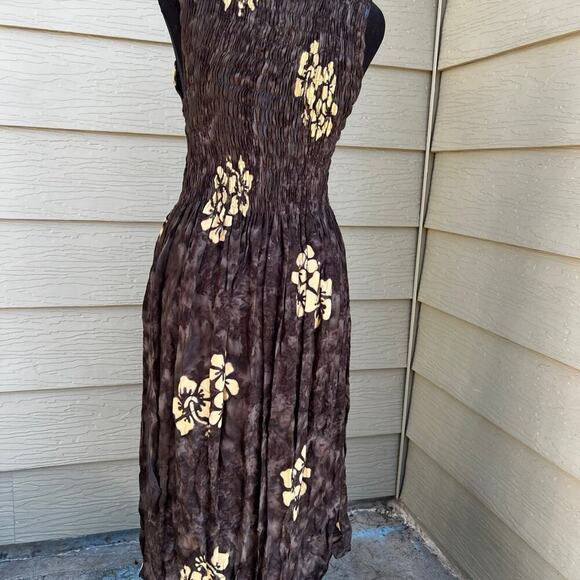 J & J Fashion Tank top style elastic top dress, one size, batik type design - Picture 6 of 9